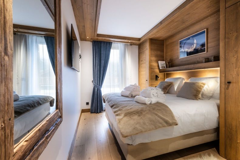 Апартаменты Falcon Lodge B01