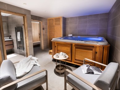 Апартаменты Falcon Lodge A30 Мерибель