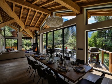 Chalet Black Squirrel Chamonix