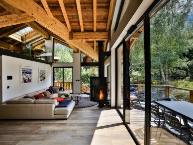 Chalet Black Squirrel Chamonix