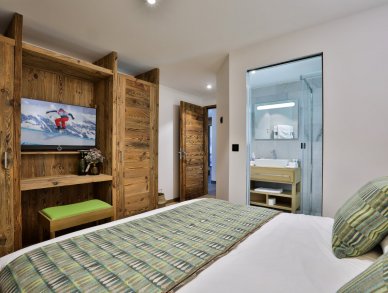 Chalet Black Squirrel Chamonix