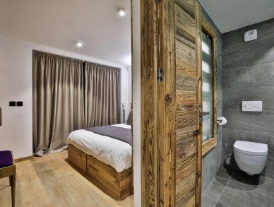 Chalet Black Squirrel Chamonix