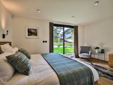 Chalet Black Squirrel Chamonix