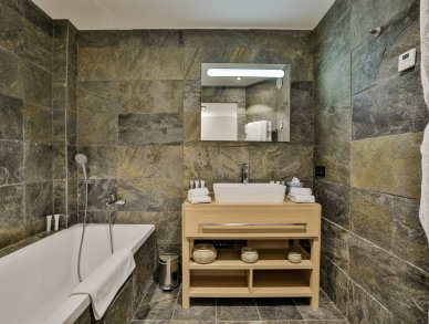 Chalet Black Squirrel Chamonix