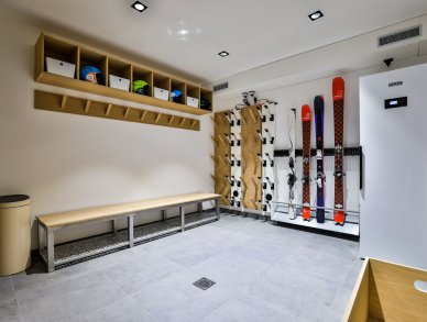 Chalet Black Squirrel Chamonix