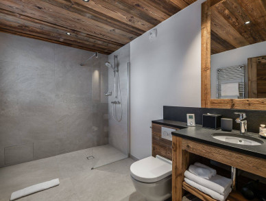 Chalet Pure White Crystal St. Martin de Belleville