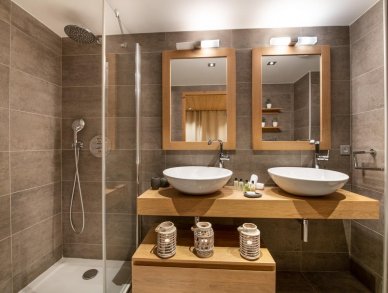 Апартаменты Whistler Lodge B03 Куршевель 1650