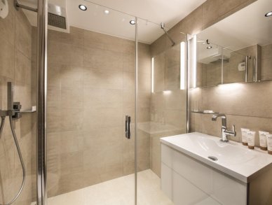  Kinabalu 40 Ле же