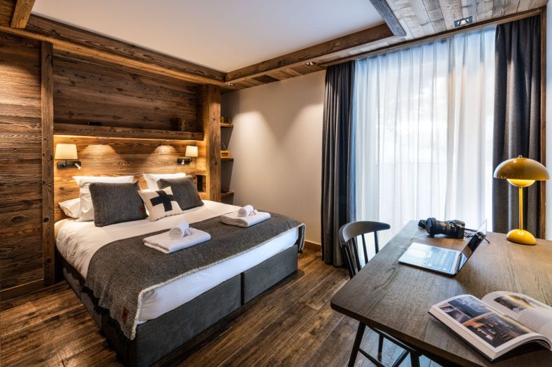 Vail Lodge B32
